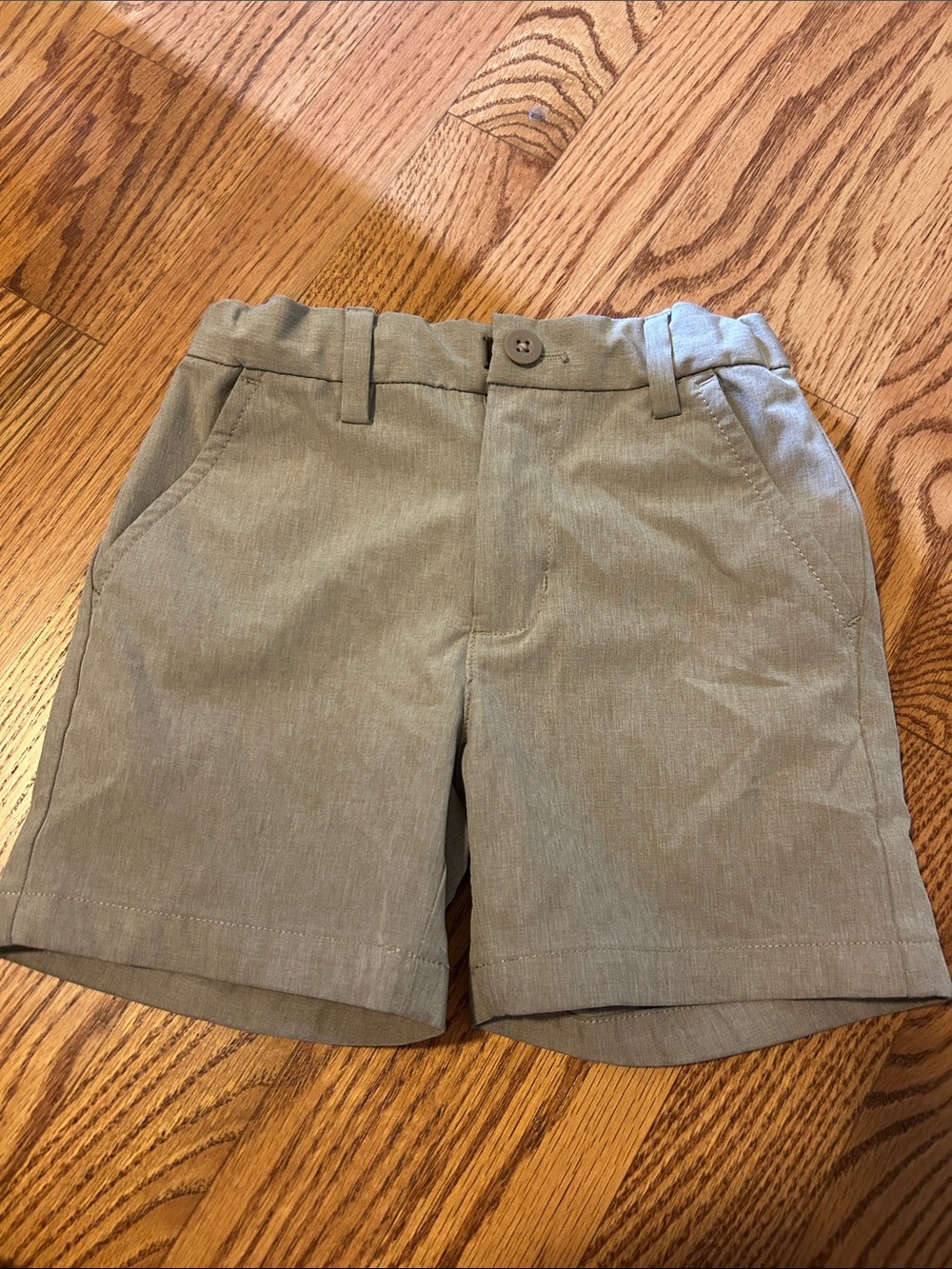 Vineyard Vines performance shorts